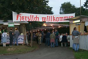 Der Eingang zum Fest